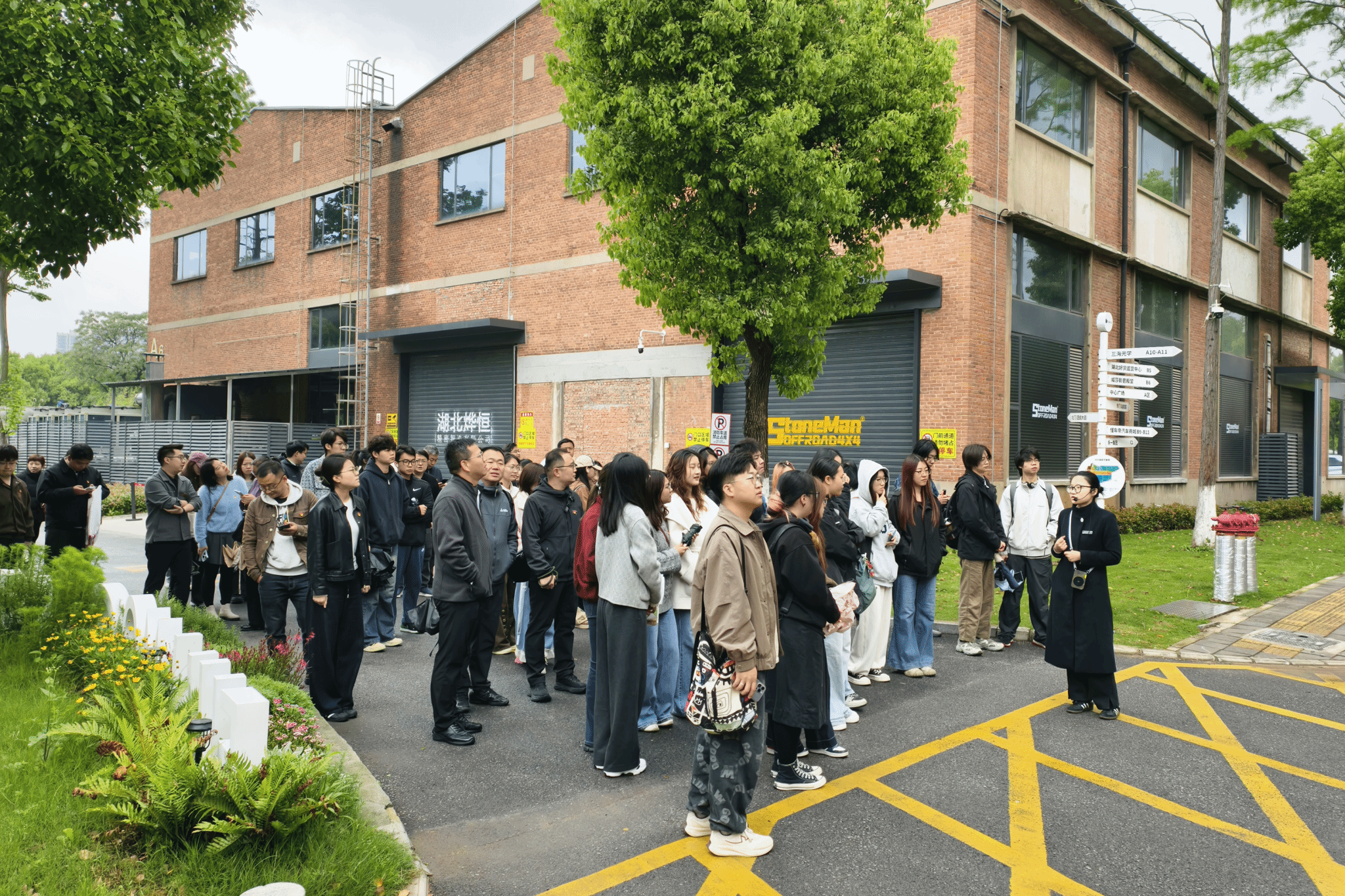 党建引领 产教融合-威廉williamhill环境设计系师生党支部与中南建筑设计院开展党建联学联建活动